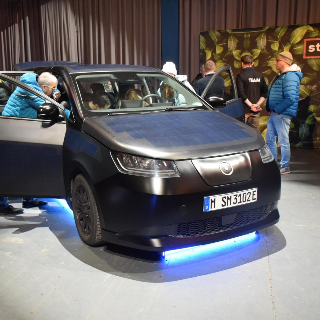 Sion: Probesitzen im Solar-E-Auto mit ungewisser Zukunft
