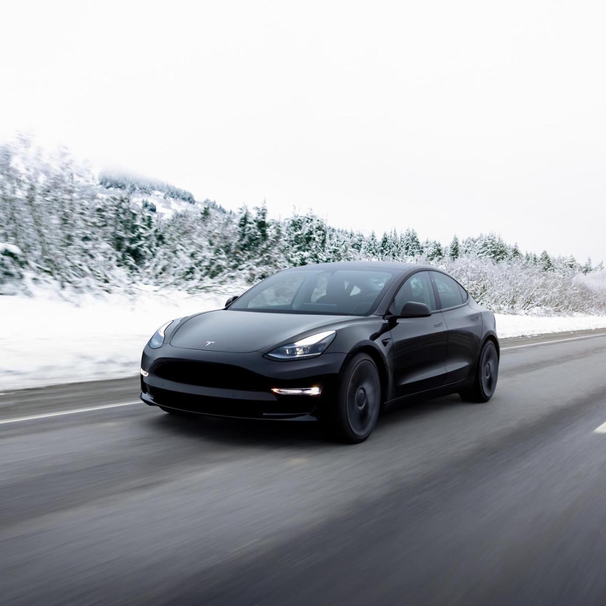 Tesla senkt Preise in Österreich massiv