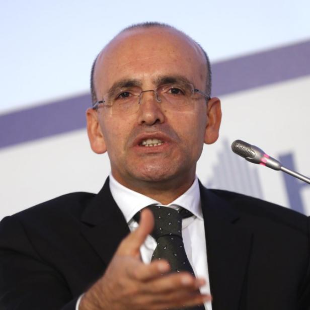 Finanzminister Mehmet Simsek verlangt Standort-Gründungen in der Türkei