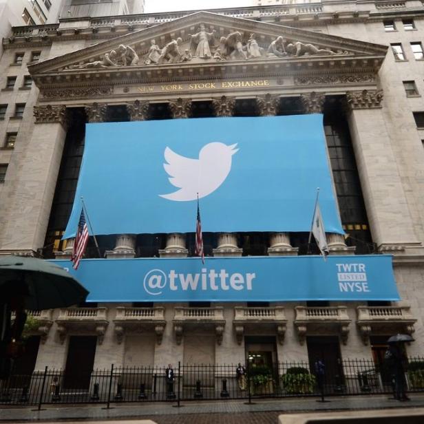Die New Yorker Börse ist mit einem großen Twitter-Banner geschmückt.