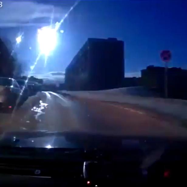 Erneut verglühender Meteor in Russland gefilmt