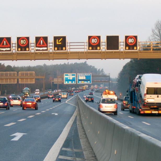 Forster Verkehrs- und Werbetechnik stellt unter anderem LED-Wechselverkehrszeichen...