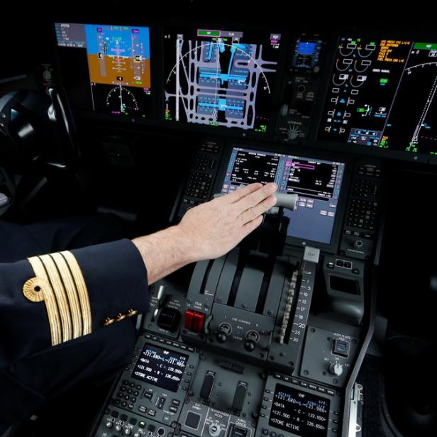 Cockpit einer Boeing 787-9 Dreamliner