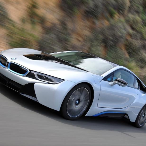 Der Sportwagen BMW i8 soll durch IBM Watson intelligenter werden