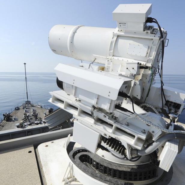 Laser-Kanone auf der USS Ponce