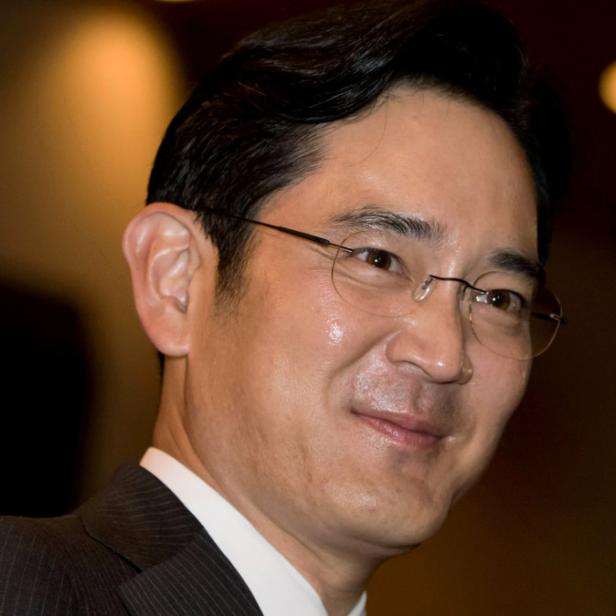 Lee Jae-yong, der Vorsitzende von Samsung, lächelt in die Kamera.