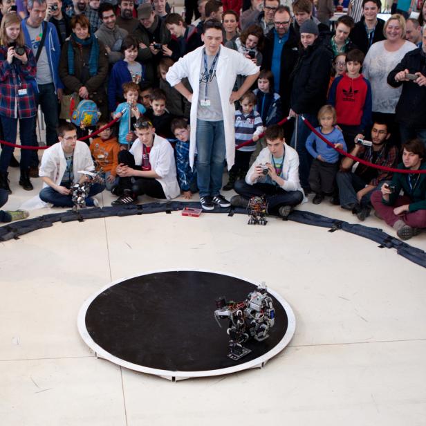 RobotChallenge Roboter-Wettbewerb in Wien