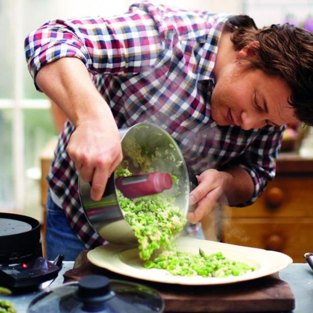 Entwickelt wurde es zusammen mit Starkoch Jamie Oliver