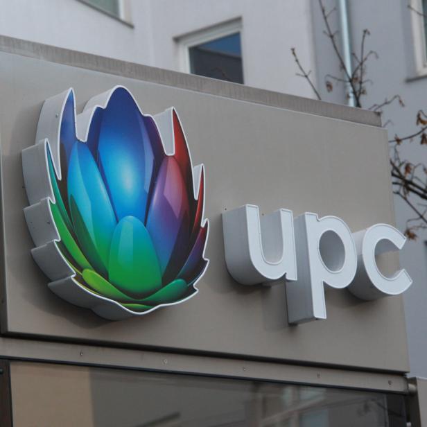 UPC Logo auf Gebäude