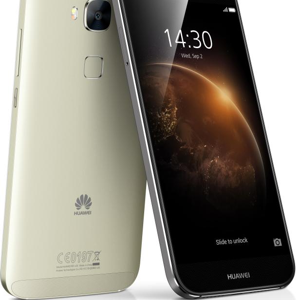 1. Preis: Das Huawei G8 Dual-SIM ist dank des leicht gebogenen 5,5 Zoll TFT Displays gegen Kratzer und Macken geschützt.