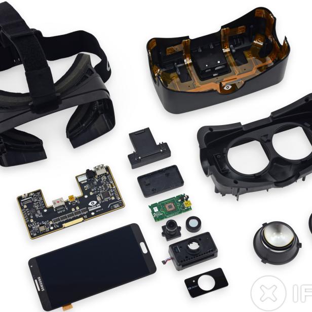 iFixit hat das Oculus Rift Developer Kit 2 zerlegt.