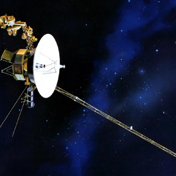 Die Raumsonden Voyager 1 und 2 wurden 1977 von der Erde losgeschickt, um die tiefen des Alls zu erkunden. Konstruiert vom Jet Propulsion Laboratory des California Institute of Technology,...