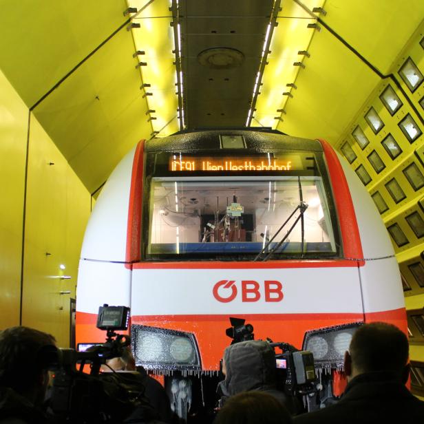 Der ÖBB Cityjet im Klima-Wind-Kanal in Wien