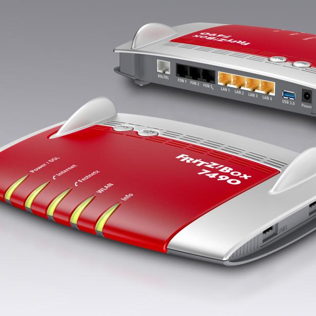 Hauptpreis: Die ist das Top-Routermodell von AVM, das neben ultraschnellem WLAN AC (bis 1300 Mbit/s) über USB 3.0 zur Multimediazentrale umfunktioniert werden kann.