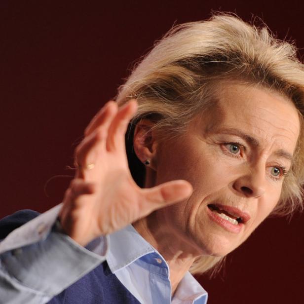 Ursula von der Leyen ist nicht die erste Ministerin, deren Fingerabdruck Krissler rekonsturiert. Bereits 2008 fiel er mit einer Kopie von Wolfgang Schäubles Fingerabdruck auf