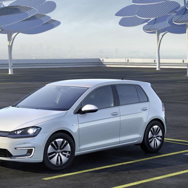 Nicht nur Handys, sondern auch Autos hat die futurezone 2015 getestet. Der e-Golf .