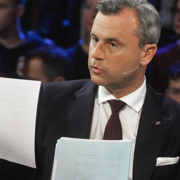 Präsidentschaftskandidat Norbert Hofer bei der Puls 4-Diskussion &quot;Wer wird Präsident