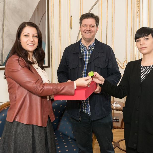 v.l.n.r.: StaatssekretärinMuna Duzdar,Wolfgang Fasching-Kapfenberger von Google Austria und futurezone-Chefredakteurin Claudia Zettel