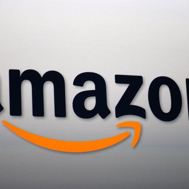 Das Amazon-Logo mit dem schwarzen Schriftzug und dem orangefarbenen Pfeil.