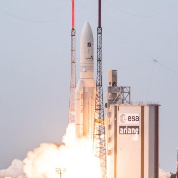 Start der Ariane 5-Rakete in Französisch-Guayana