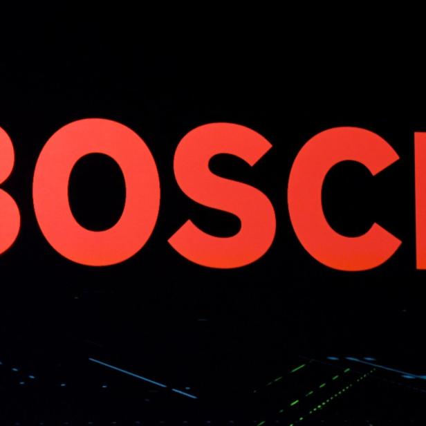 Das rote Bosch-Logo vor einem schwarzen Hintergrund.