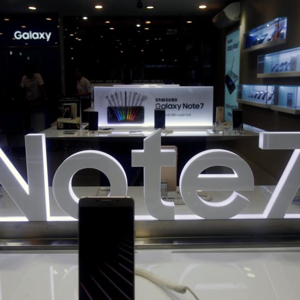 Ein Samsung Galaxy Note 7 wird in einem Geschäft ausgestellt.