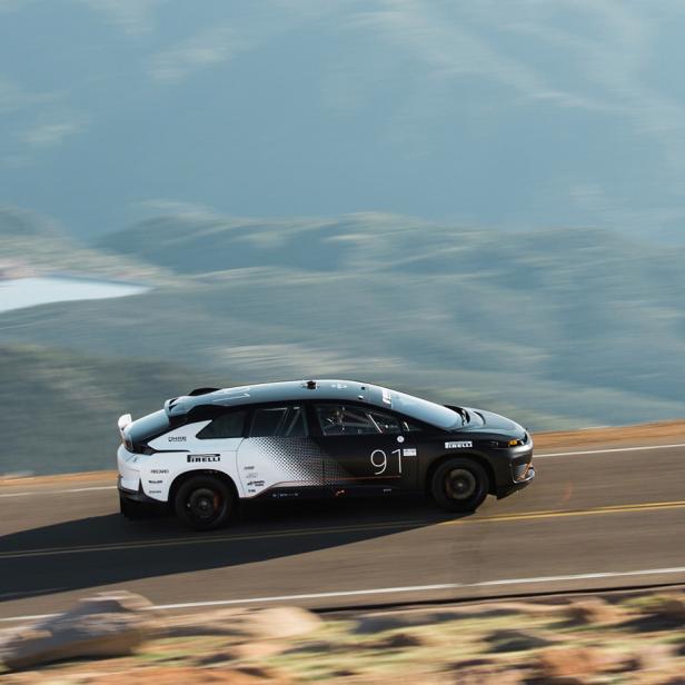 Der Faraday Future FF91 auf dem Pikes Peak