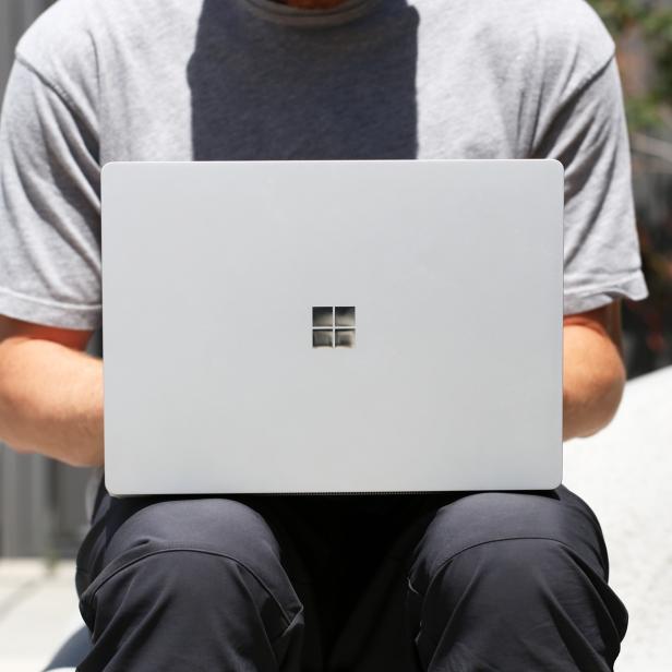 Microsoft Surface Laptop