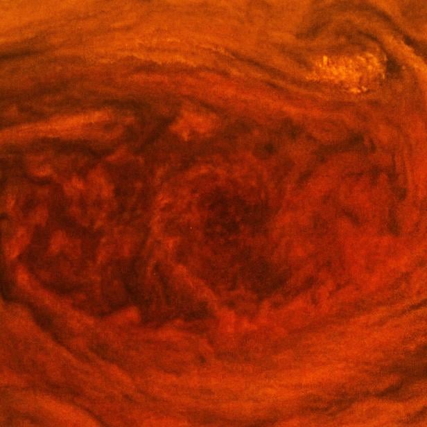 Fast wie Saurons Auge: Der große rote Fleck des Jupiter in Nahaufnahme