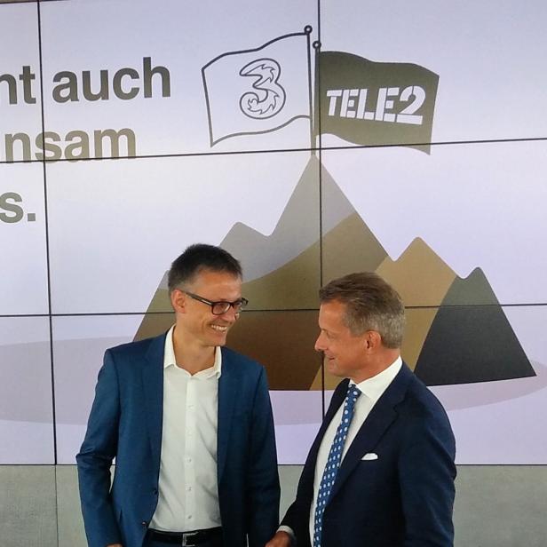 Drei Österreich CEO Jan Trionow und Tele2 Österreich CEO Alfred Pufitsch bei der Pressekonferenz zum Zusammenschluss der Telekom-Unternehmen