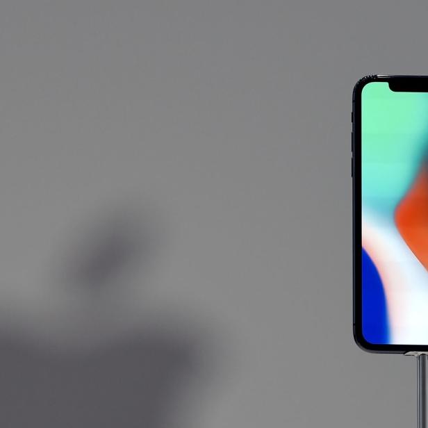 Das fast rahmenlose Design des iPhone X wird 2018 auch in günstigeren Modellen zu sehen sein