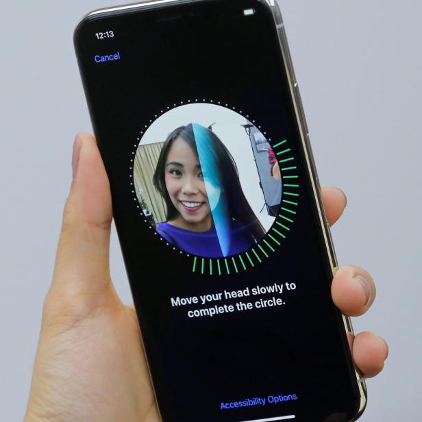 Die Face-ID-Daten vom iPhone X können auch Dritte bekommen und auf ihren Servern speichern.