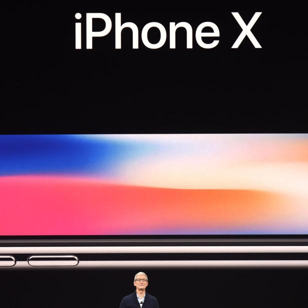 Tim Cook bei der Präsentation des iPhone X