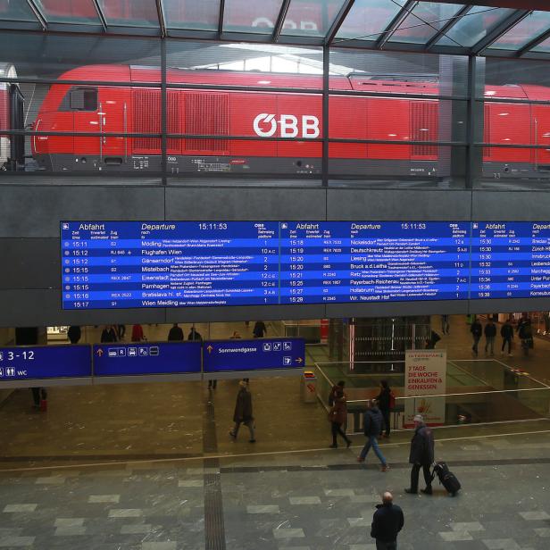 Der Personal Indoor Assistant der ÖBB führt Bild für Bild am Smartphone durch den Wiener Hauptbahnhof