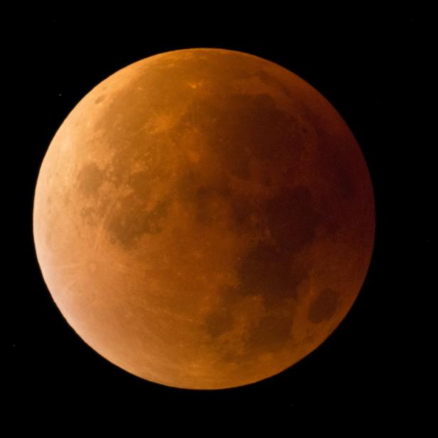 Totale Mondfinsternis, Supermond und Blue Moon am Mittwoch