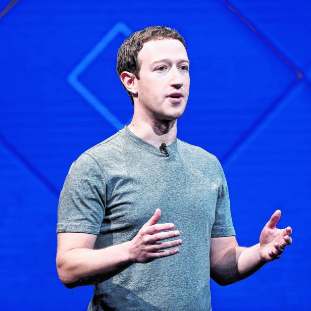 FILE PHOTO: Facebook Founder and CEO Zuckerberg speaks in San Jose