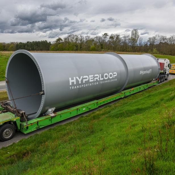 hyperlooptt_tube_1.jpg