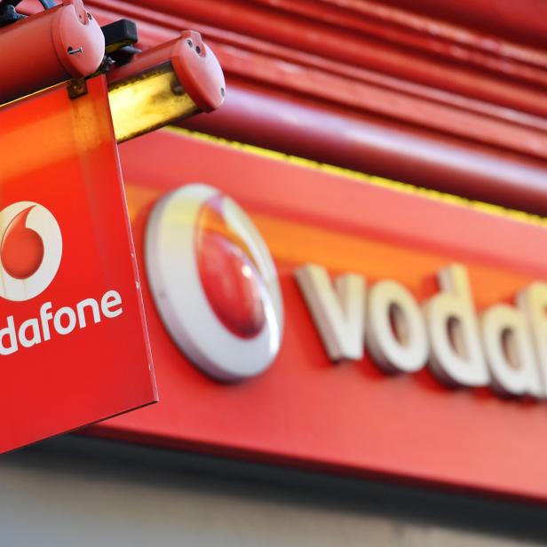 BRITAIN-TELECOMS-EARNINGS-VODAFONE