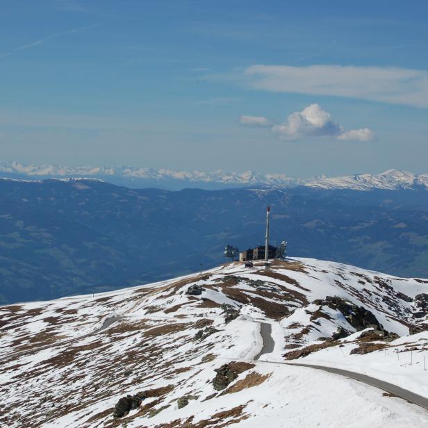 Schutzhaus auf der Koralpe an der Grenze von Kärnten und Steiermark