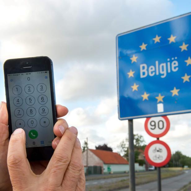 FRANCE-BELGIUM-EU-TELECOMMUNICATION-ROAMING