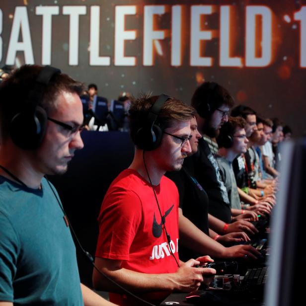 Gamers play Battlefield 1 at Gamescom in Cologne