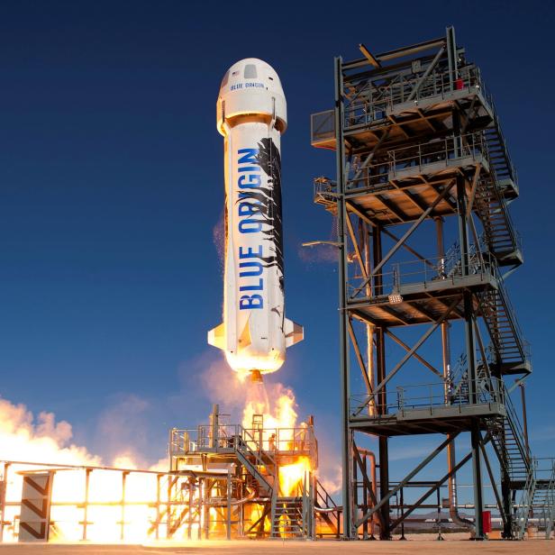 Blue Origin's New Shepard lifts off during a test in Van Horn