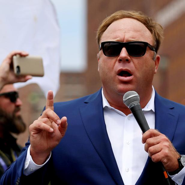 FILE PHOTO: Jones from Infowars.com speaks during a rally in support of Republican presidential candidate Donald Trump in Cleveland