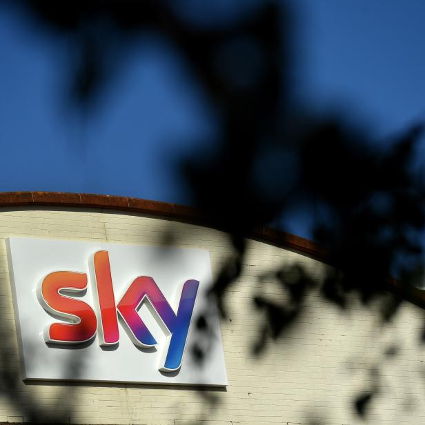 FILES-BRITAIN-US-TAKEOVER-SKY-COMCAST-MEDIA