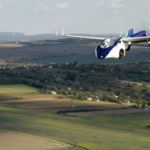 Prototypen für fliegende Autos wie das Aeromobil gibt es seit Jahren. Im Alltag sind sie aber noch lange nicht angekommen.