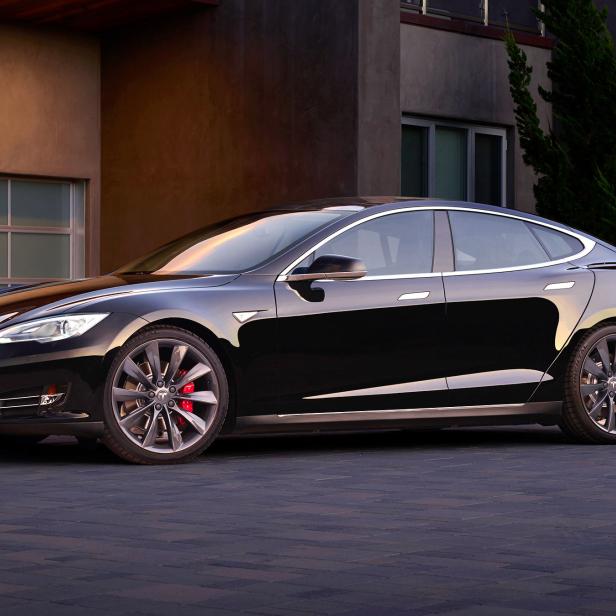 Tesla S 70D bringt mehr Reichweite und Allrad