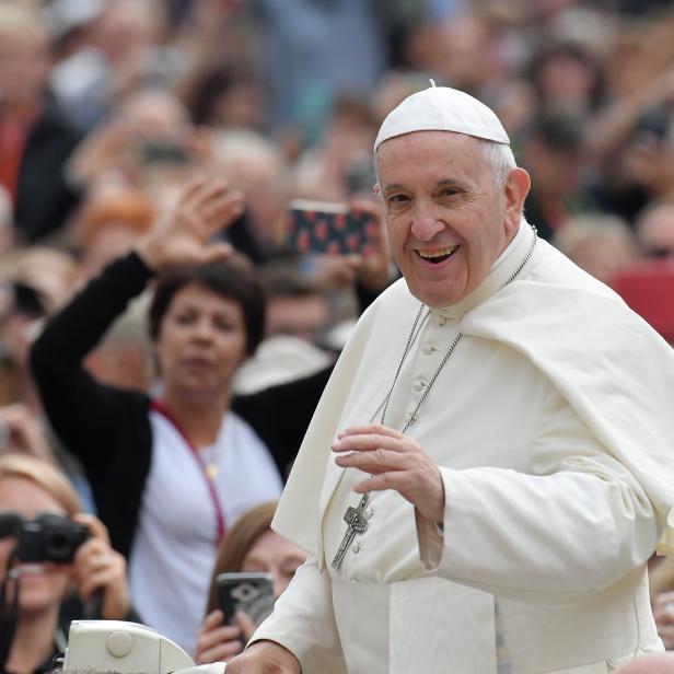 VATICAN-RELIGION-POPE-AUDIENCE