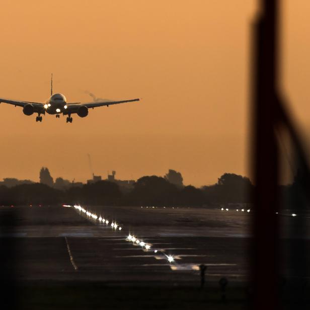 BRITAIN-TRANSPORT-AIRPORT-EXPANSION