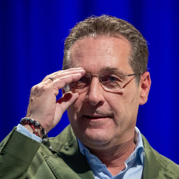 LANDESPARTEITAG DER FPÖ TIROL: STRACHE