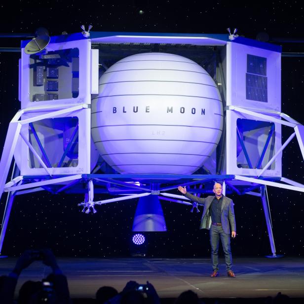 US-SPACE-BEZOS